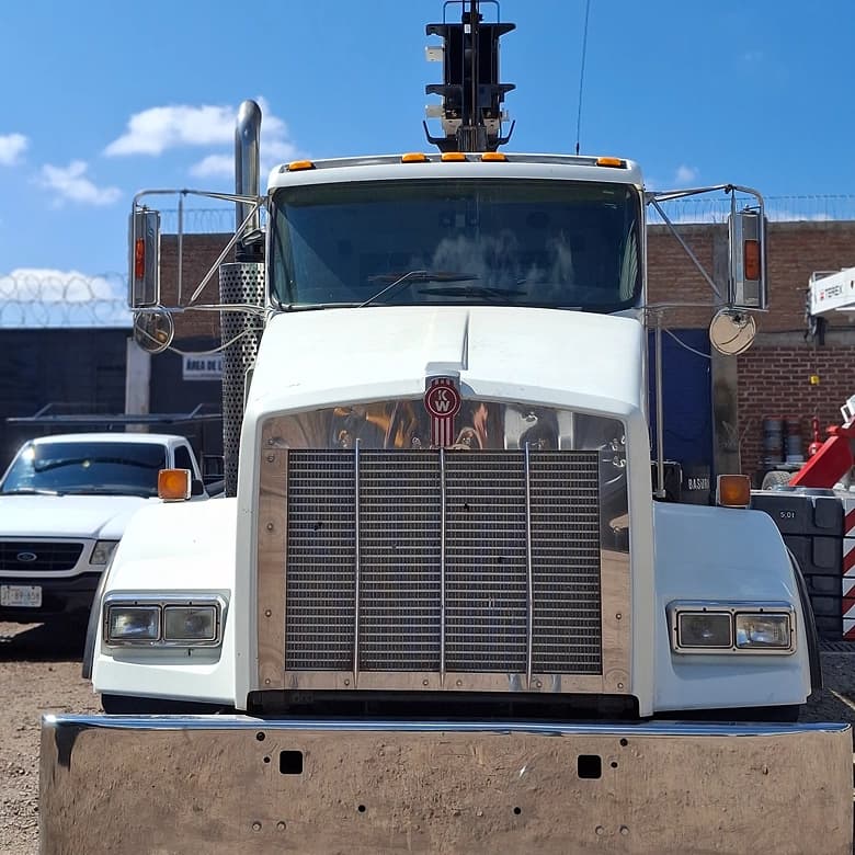 National Crane 18 TN 3