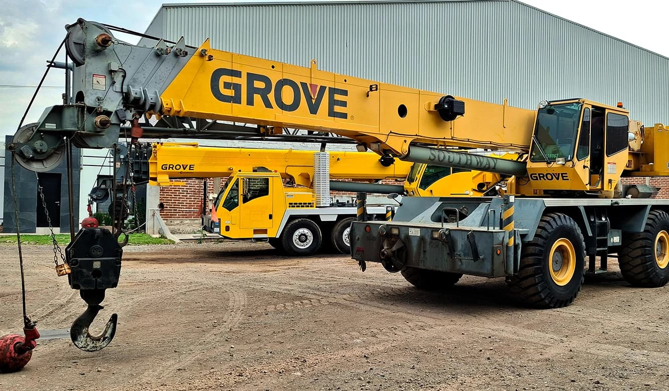 Grove RT600E