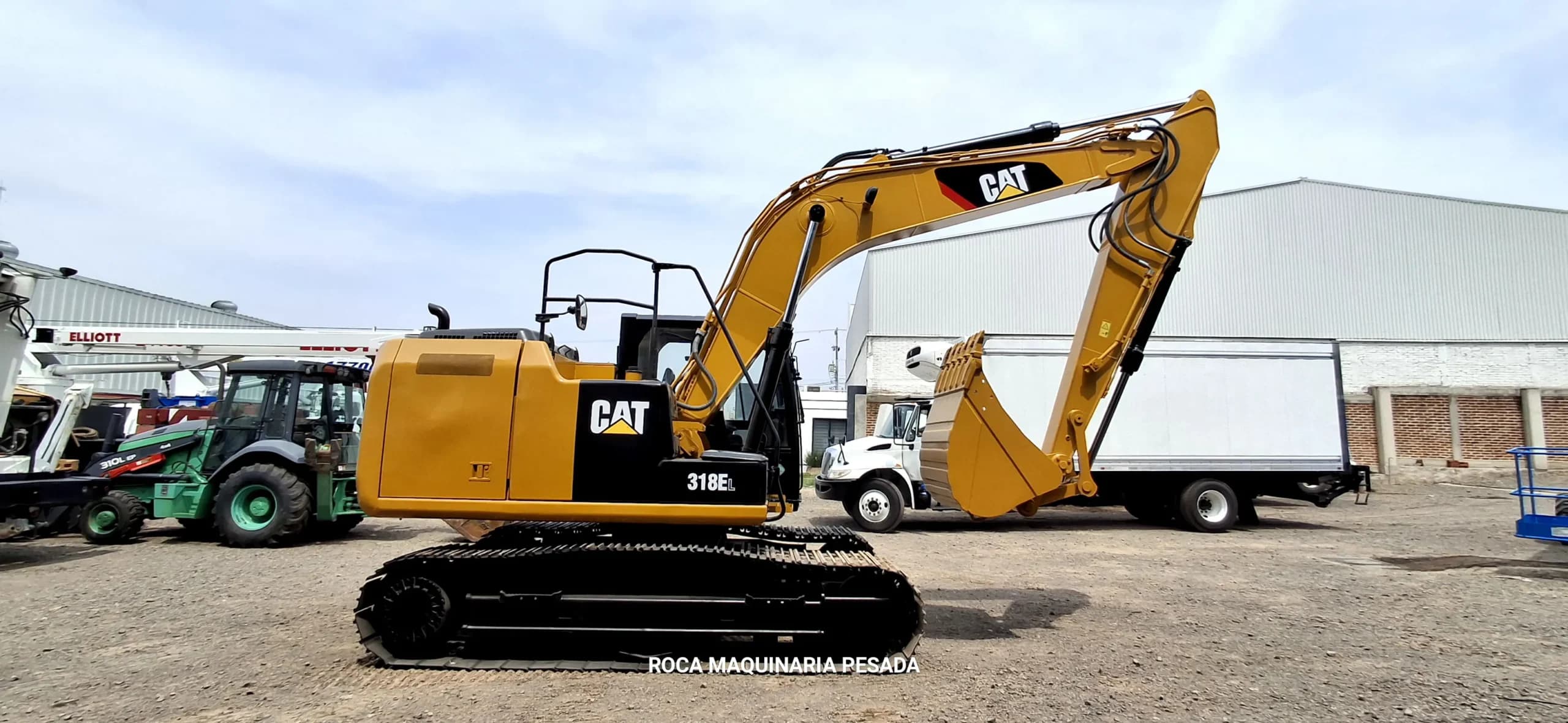 Excavadora Caterpillar 318E 2