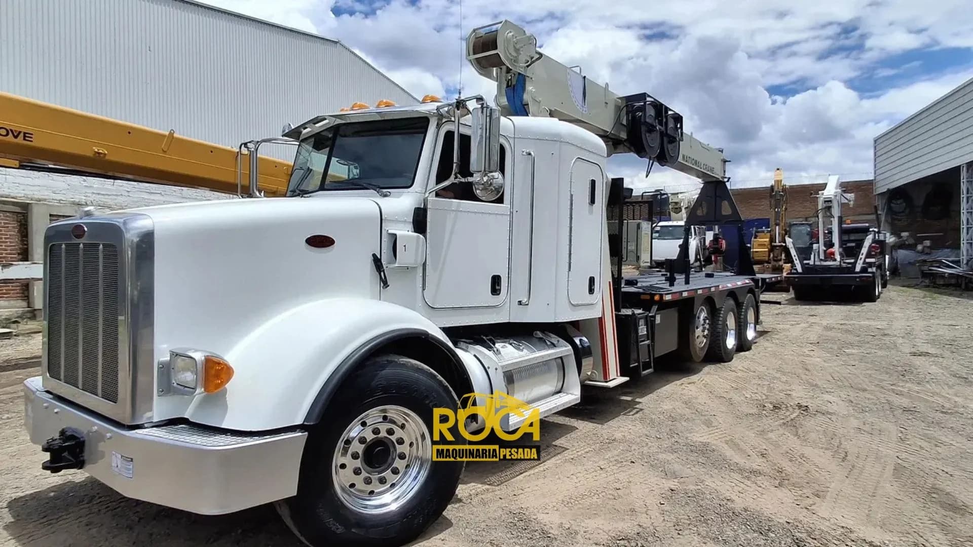 National crane: grua titan