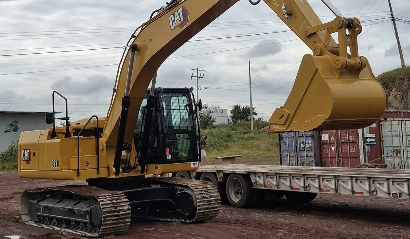 Caterpillar 321 thumbnail 0