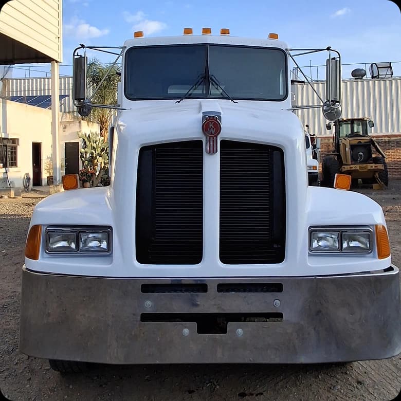 Volteo 9m3 sobre Camión Kenworth T400 (1992) - imagen 4